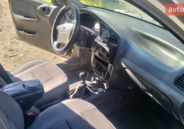 Серый Дэу Ланос, объемом двигателя 1.6 л и пробегом 269 тыс. км за 2500 $, фото 3 на Automoto.ua