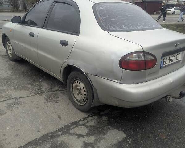 Серый Дэу Ланос, объемом двигателя 1.5 л и пробегом 320 тыс. км за 1900 $, фото 1 на Automoto.ua