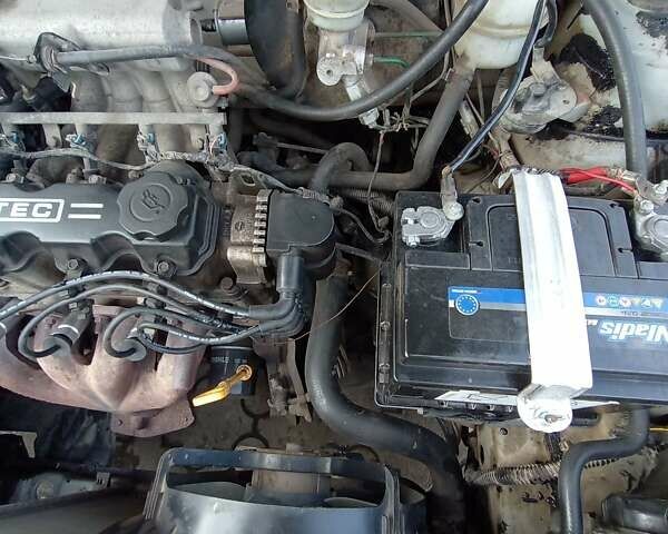 Серый Дэу Ланос, объемом двигателя 0 л и пробегом 150 тыс. км за 1950 $, фото 6 на Automoto.ua