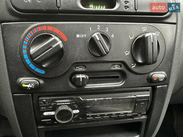 Сірий Деу Ланос, об'ємом двигуна 1.5 л та пробігом 156 тис. км за 2800 $, фото 16 на Automoto.ua