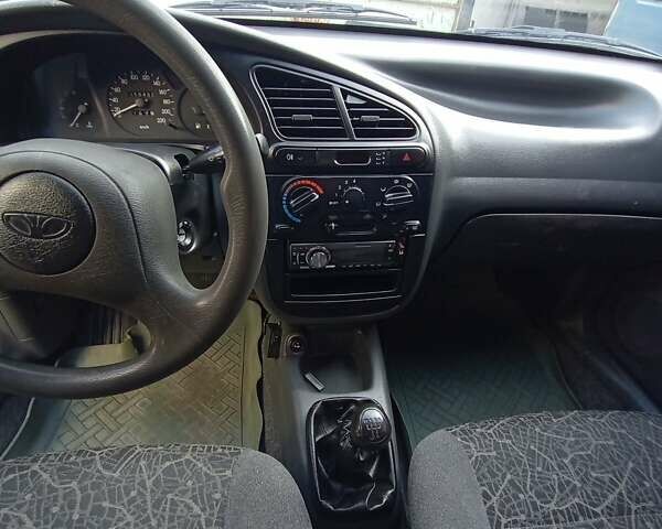 Серый Дэу Ланос, объемом двигателя 0 л и пробегом 150 тыс. км за 1950 $, фото 7 на Automoto.ua