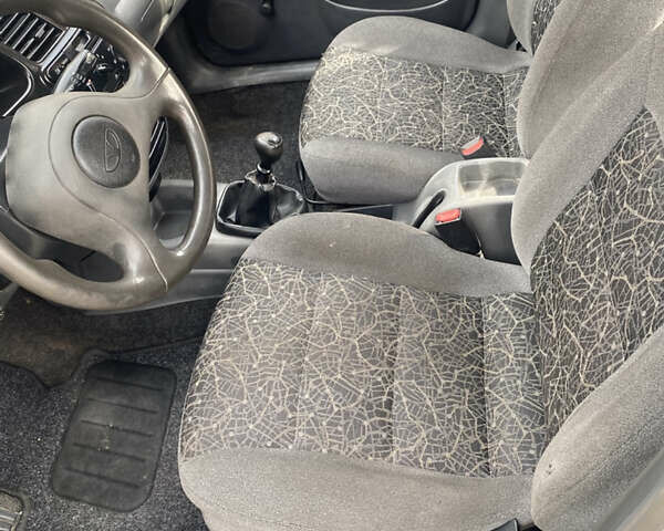 Сірий Деу Ланос, об'ємом двигуна 1.5 л та пробігом 104 тис. км за 1650 $, фото 8 на Automoto.ua