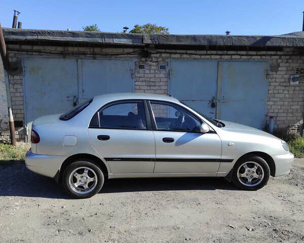 Серый Дэу Ланос, объемом двигателя 1.5 л и пробегом 79 тыс. км за 2800 $, фото 3 на Automoto.ua