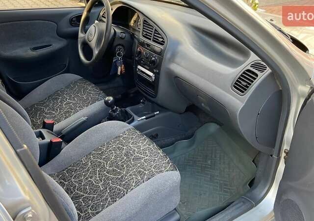 Сірий Деу Ланос, об'ємом двигуна 1.5 л та пробігом 173 тис. км за 1900 $, фото 5 на Automoto.ua