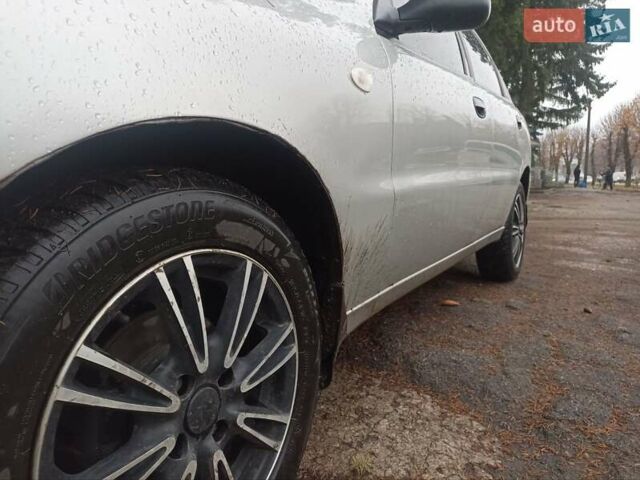 Сірий Деу Ланос, об'ємом двигуна 1.5 л та пробігом 236 тис. км за 2999 $, фото 5 на Automoto.ua