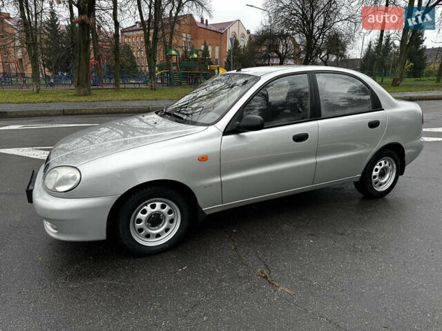 Сірий Деу Ланос, об'ємом двигуна 1.5 л та пробігом 156 тис. км за 2800 $, фото 1 на Automoto.ua