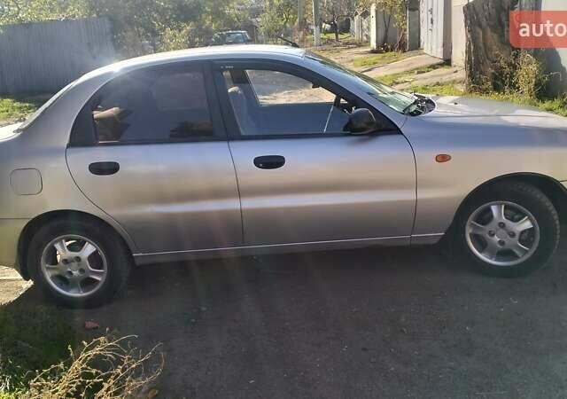 Серый Дэу Ланос, объемом двигателя 1.6 л и пробегом 269 тыс. км за 2500 $, фото 4 на Automoto.ua