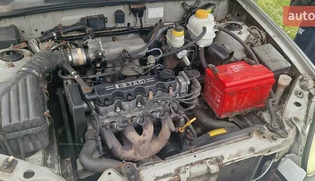 Сірий Деу Ланос, об'ємом двигуна 1.5 л та пробігом 493 тис. км за 2250 $, фото 6 на Automoto.ua