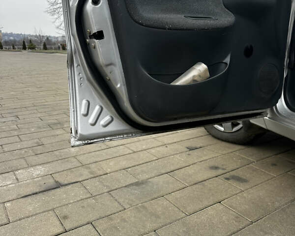 Дэу Ланос 2006 в Краматорске на Automoto.ua Серый Дэу Ланос, объемом двигателя 1.5 л и пробегом 286 тыс. км за 2750 $, фото 10 на Automoto.ua