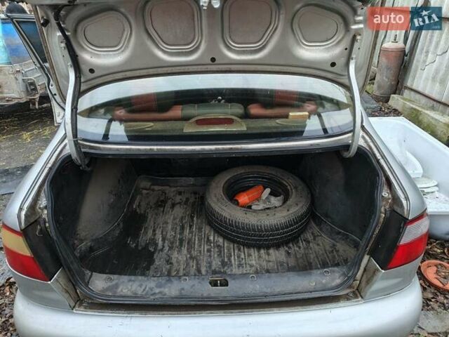 Сірий Деу Ланос, об'ємом двигуна 1.5 л та пробігом 220 тис. км за 2200 $, фото 7 на Automoto.ua