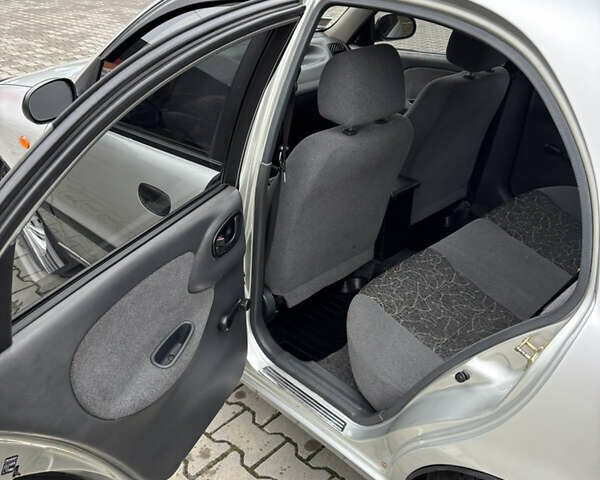 Серый Дэу Ланос, объемом двигателя 1.5 л и пробегом 172 тыс. км за 2500 $, фото 8 на Automoto.ua