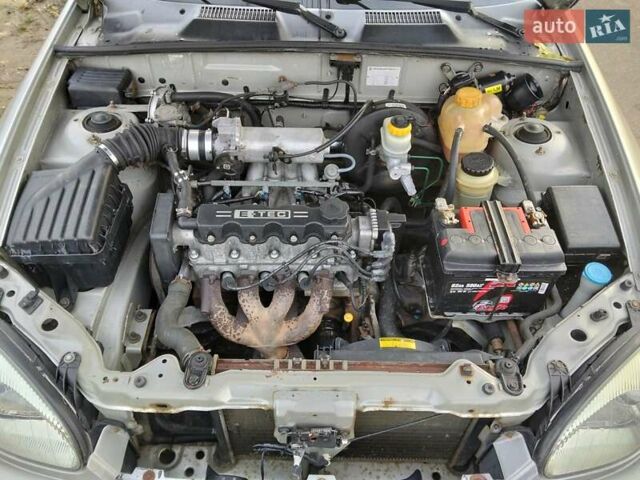 Сірий Деу Ланос, об'ємом двигуна 1.5 л та пробігом 255 тис. км за 1700 $, фото 12 на Automoto.ua