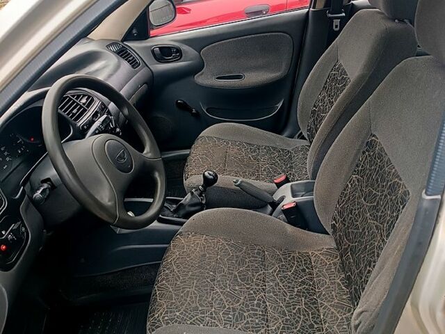 Серый Дэу Ланос, объемом двигателя 1.5 л и пробегом 170 тыс. км за 1400 $, фото 4 на Automoto.ua