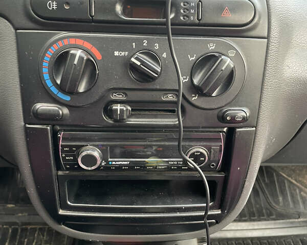 Серый Дэу Ланос, объемом двигателя 1.6 л и пробегом 197 тыс. км за 2100 $, фото 6 на Automoto.ua