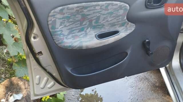 Сірий Деу Ланос, об'ємом двигуна 1.5 л та пробігом 225 тис. км за 2500 $, фото 1 на Automoto.ua
