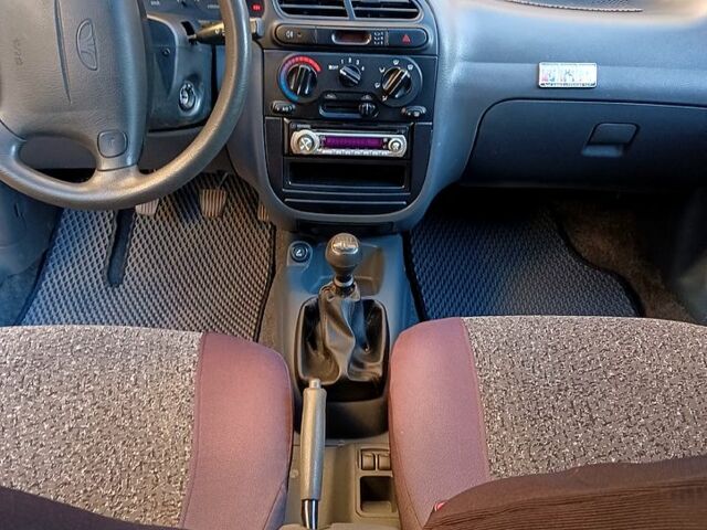 Серый Дэу Ланос, объемом двигателя 1.6 л и пробегом 86 тыс. км за 4000 $, фото 5 на Automoto.ua