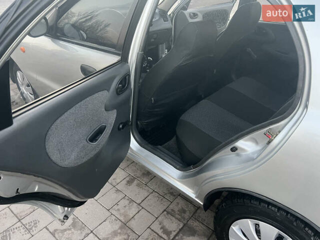 Серый Дэу Ланос, объемом двигателя 1.5 л и пробегом 210 тыс. км за 2100 $, фото 9 на Automoto.ua
