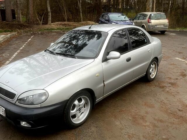 Серый Дэу Ланос, объемом двигателя 2 л и пробегом 253 тыс. км за 2500 $, фото 8 на Automoto.ua