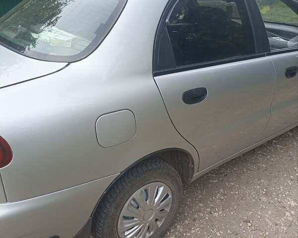 Сірий Деу Ланос, об'ємом двигуна 1.5 л та пробігом 220 тис. км за 2500 $, фото 7 на Automoto.ua
