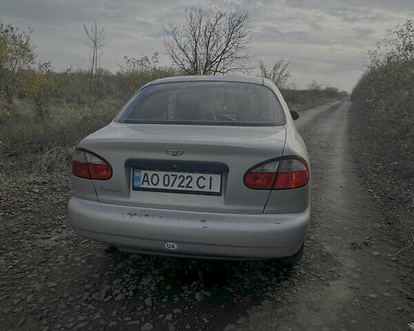 Серый Дэу Ланос, объемом двигателя 1.5 л и пробегом 225 тыс. км за 2000 $, фото 3 на Automoto.ua