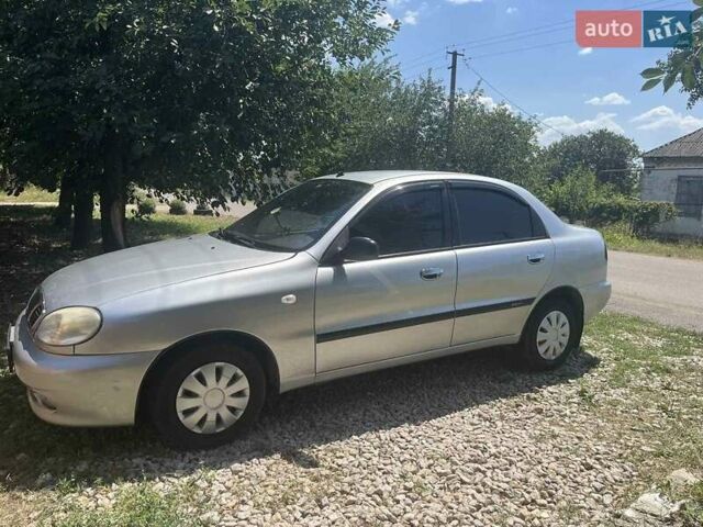 Серый Дэу Ланос, объемом двигателя 1.5 л и пробегом 300 тыс. км за 2350 $, фото 2 на Automoto.ua