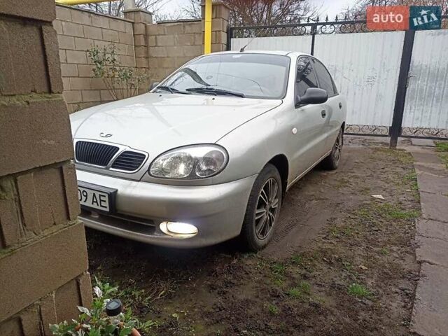 Сірий Деу Ланос, об'ємом двигуна 1.5 л та пробігом 236 тис. км за 2999 $, фото 1 на Automoto.ua