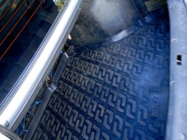 Сірий Деу Ланос, об'ємом двигуна 1.5 л та пробігом 253 тис. км за 1950 $, фото 5 на Automoto.ua