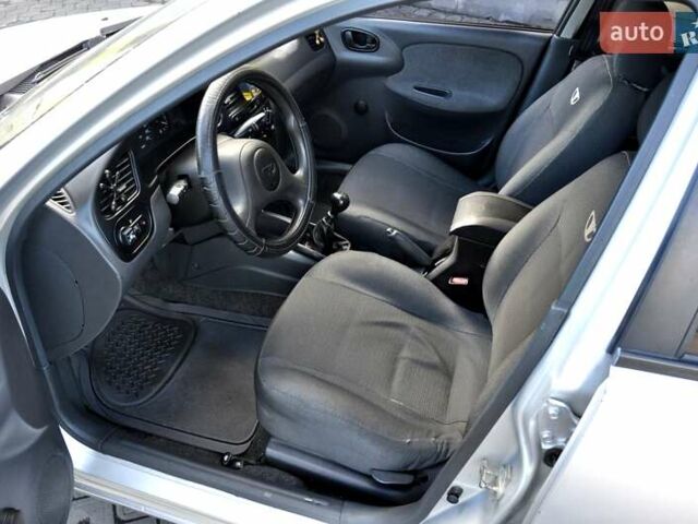 Серый Дэу Ланос, объемом двигателя 1.5 л и пробегом 170 тыс. км за 2500 $, фото 3 на Automoto.ua