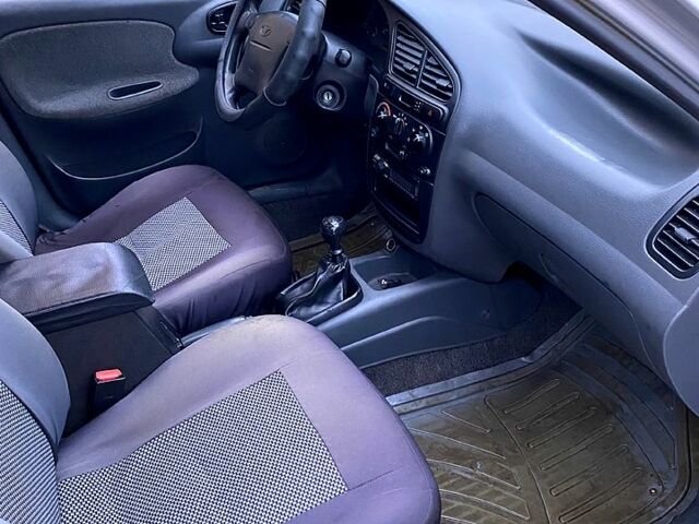 Сірий Деу Ланос, об'ємом двигуна 1.6 л та пробігом 267 тис. км за 3000 $, фото 7 на Automoto.ua