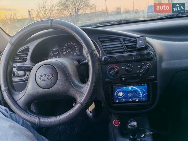 Сірий Деу Ланос, об'ємом двигуна 1.5 л та пробігом 189 тис. км за 2600 $, фото 4 на Automoto.ua