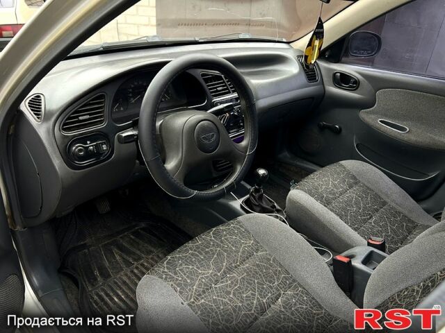 Серый Дэу Ланос, объемом двигателя 1.5 л и пробегом 200 тыс. км за 1750 $, фото 5 на Automoto.ua