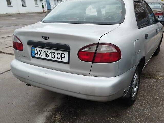 Сірий Деу Ланос, об'ємом двигуна 1.5 л та пробігом 271 тис. км за 2000 $, фото 3 на Automoto.ua