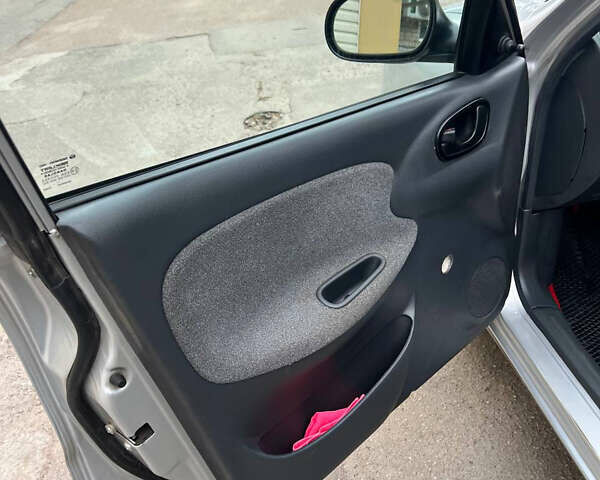 Сірий Деу Ланос, об'ємом двигуна 1.4 л та пробігом 47 тис. км за 3200 $, фото 15 на Automoto.ua