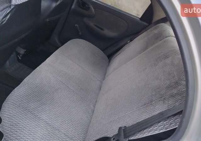 Деу Ланос 2007 у Житомирі на Automoto.ua Сірий Деу Ланос, об'ємом двигуна 1.5 л та пробігом 208 тис. км за 2499 $, фото 12 на Automoto.ua