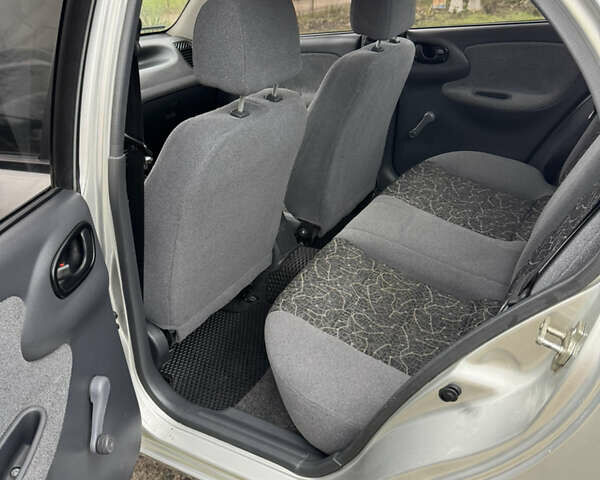 Серый Дэу Ланос, объемом двигателя 1.6 л и пробегом 132 тыс. км за 2850 $, фото 14 на Automoto.ua