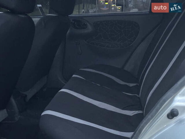 Серый Дэу Ланос, объемом двигателя 1.5 л и пробегом 180 тыс. км за 1999 $, фото 29 на Automoto.ua