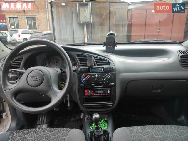 Серый Дэу Ланос, объемом двигателя 1.5 л и пробегом 200 тыс. км за 1750 $, фото 6 на Automoto.ua