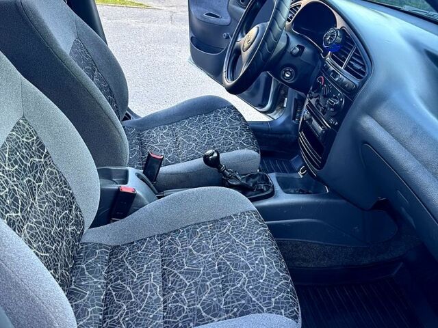 Серый Дэу Ланос, объемом двигателя 1.4 л и пробегом 79 тыс. км за 2100 $, фото 5 на Automoto.ua