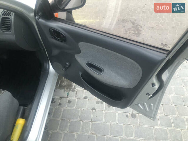 Сірий Деу Ланос, об'ємом двигуна 1.5 л та пробігом 154 тис. км за 2900 $, фото 13 на Automoto.ua