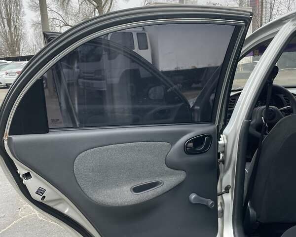 Сірий Деу Ланос, об'ємом двигуна 1.5 л та пробігом 201 тис. км за 2100 $, фото 15 на Automoto.ua