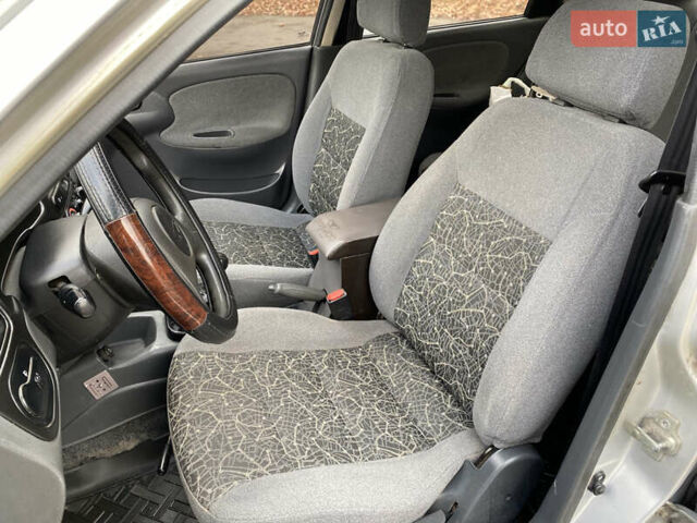 Серый Дэу Ланос, объемом двигателя 1.5 л и пробегом 315 тыс. км за 2600 $, фото 14 на Automoto.ua