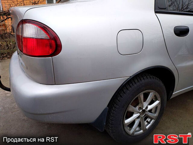 Серый Дэу Ланос, объемом двигателя 1.6 л и пробегом 169 тыс. км за 3000 $, фото 3 на Automoto.ua