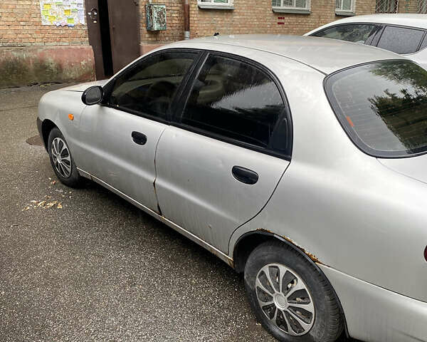 Сірий Деу Ланос, об'ємом двигуна 1.5 л та пробігом 241 тис. км за 1500 $, фото 1 на Automoto.ua