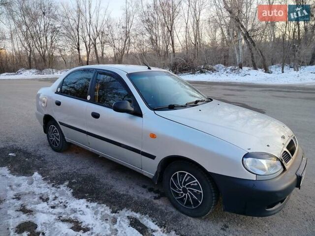 Серый Дэу Ланос, объемом двигателя 1.39 л и пробегом 120 тыс. км за 1500 $, фото 2 на Automoto.ua