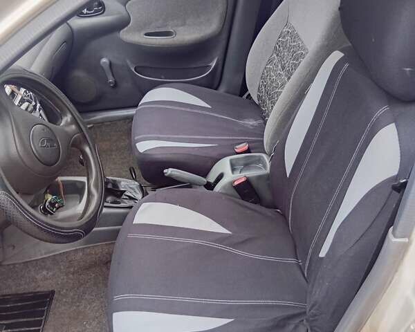 Дэу Ланос 2007 в Трускавце на Automoto.ua Серый Дэу Ланос, объемом двигателя 1.5 л и пробегом 216 тыс. км за 1900 $, фото 3 на Automoto.ua