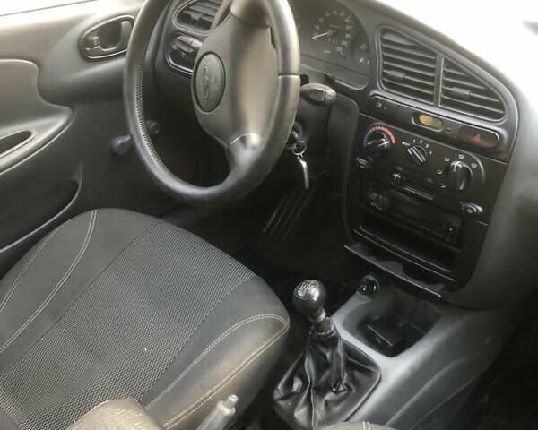 Серый Дэу Ланос, объемом двигателя 1.5 л и пробегом 187 тыс. км за 2300 $, фото 5 на Automoto.ua