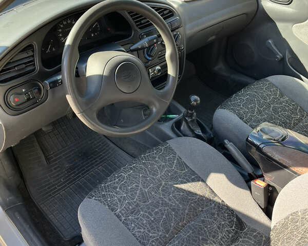 Сірий Деу Ланос, об'ємом двигуна 1.5 л та пробігом 198 тис. км за 2500 $, фото 4 на Automoto.ua