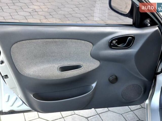 Серый Дэу Ланос, объемом двигателя 1.5 л и пробегом 170 тыс. км за 2500 $, фото 2 на Automoto.ua