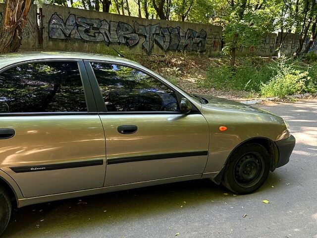 Серый Дэу Ланос, объемом двигателя 1.5 л и пробегом 229 тыс. км за 2499 $, фото 4 на Automoto.ua