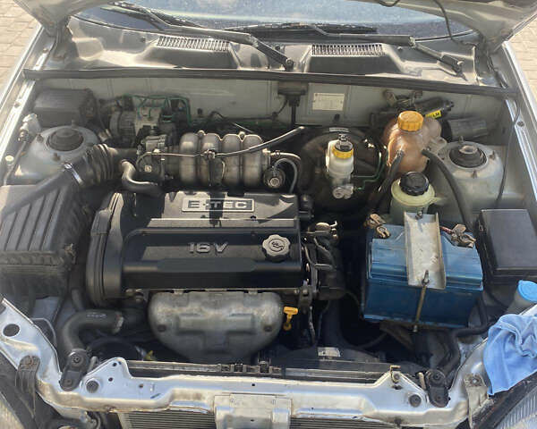 Серый Дэу Ланос, объемом двигателя 1.6 л и пробегом 160 тыс. км за 1300 $, фото 7 на Automoto.ua